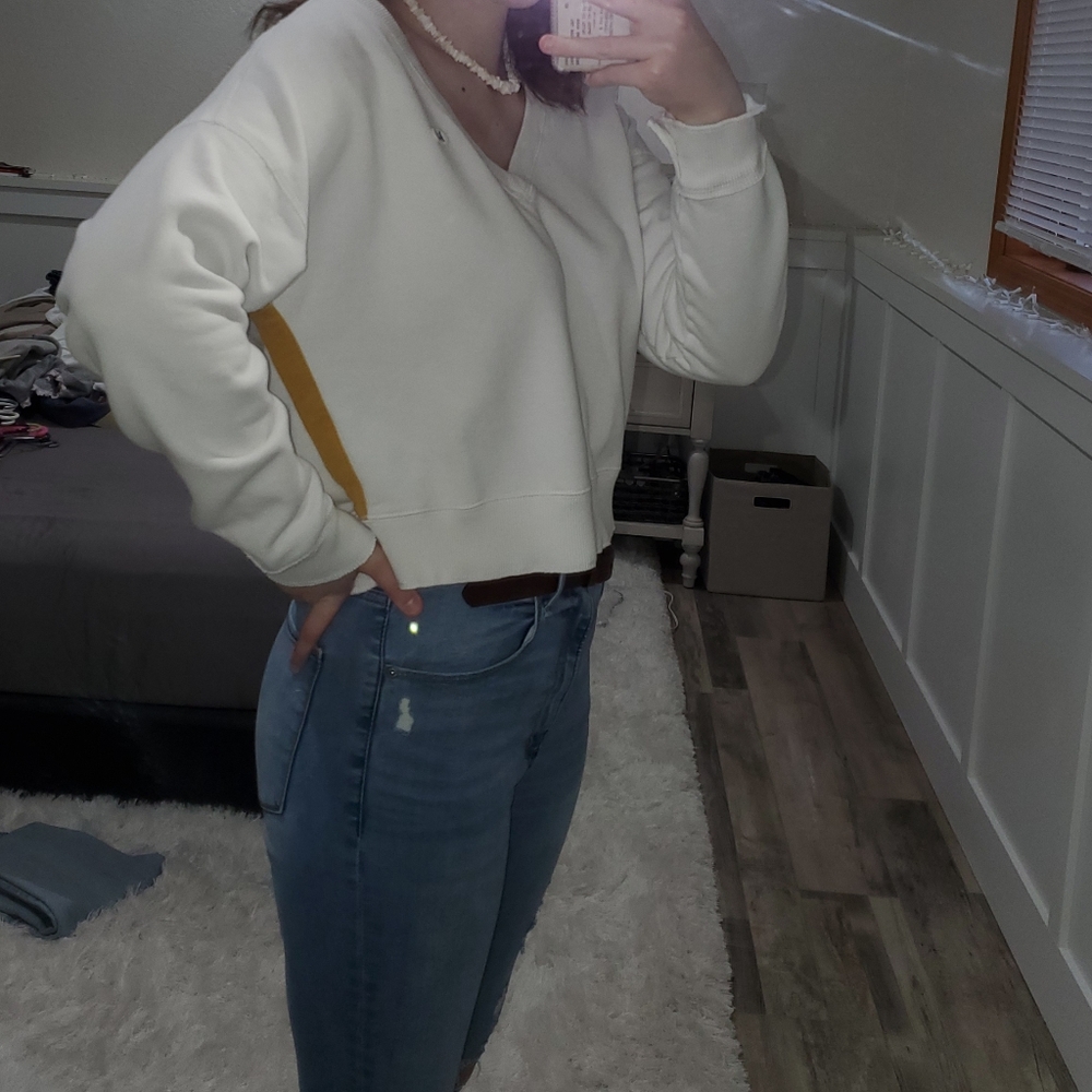 Abercrombie & Fitch V-neck top